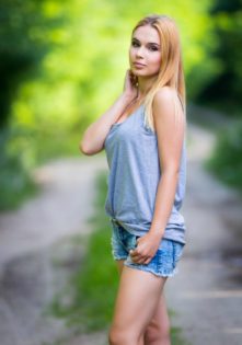 portret dziewczyny zdjecia kobiet w plenerze