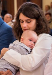 fotograf na chrzest, zdjęcia z chrztu szczecin, fotograf chrzciny